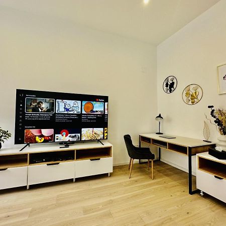Clever Studio Near Central Shopping Center Cluj-Napoca Eksteriør bilde